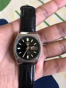 Seiko 5 vintage automatic watch