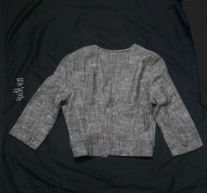 GREY BLAZER