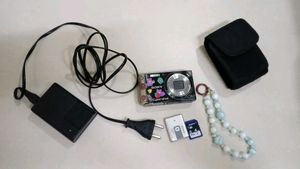 Sony Cybershot Digital Cam With Accessories