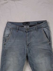 Light Blue Denim Jeans Cropped Fit.