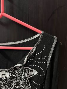 Y2K Black Long Sleeve Top