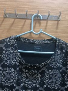 Patterned T-shirt