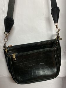 Chic Black Croc Embossed Bag