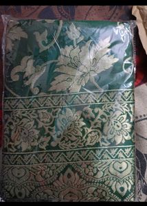 Women's Banarasi Silk Saree With Blouse Piece