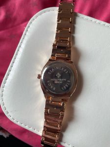 Elegant Rose Gold Women's Watch