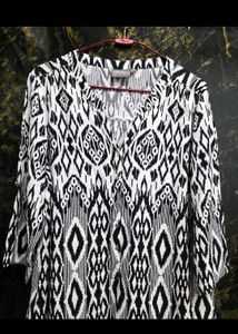 Gia Black And White Tunic