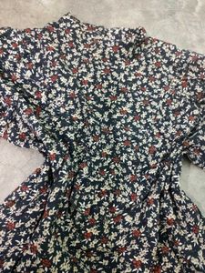 Combo Of Floral Top &amp; Black Pants Set