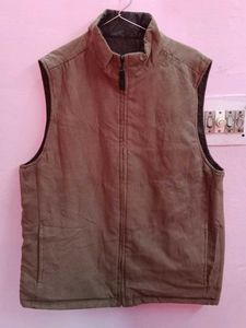 Men's Sleeveless Jacket
