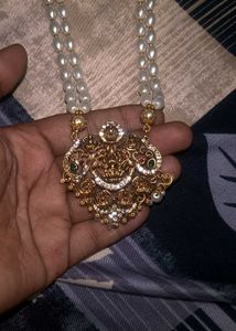 Pearl &amp; Gold-tone Pendant Necklace