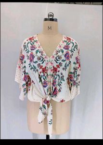 New Tie Knot Floral Crop Top