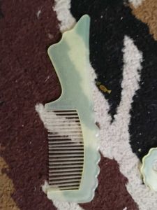 Comb &amp; Mirror Set