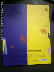 Miss Gold Eyeshadow Trio