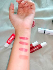 Lipstick/Lipbalms Combo