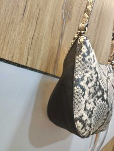 Stylish Crossbody Bag