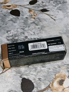 manish malhotra lipstick