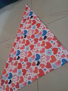 A HEART TRIANGLE SHAPED NAPKIN