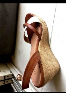Price Drop😍Brown wedge heels❤️