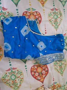 Preloved- Silk Saree With Stitched Blouse