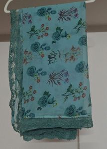 Floral Lace Trim Kurta With Dupatta Set