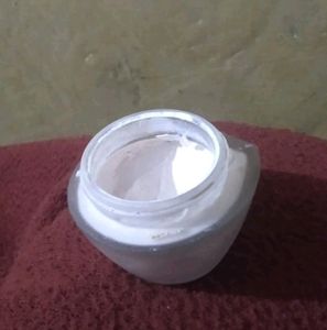 Ponds Cream