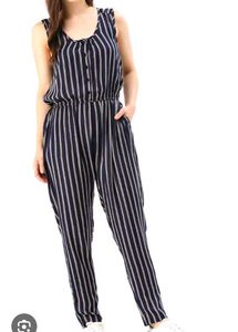 Striped Sleeveless Jumpsuit💫