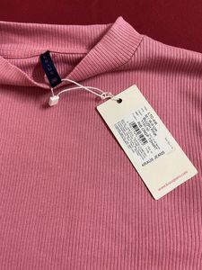 Pink Ribbed Crop Top