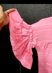 💓Ruffle Sleeves Top💓 By Lee Cooper