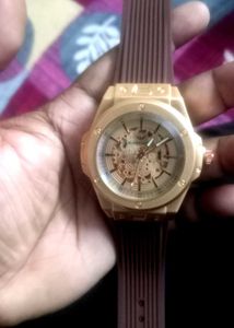 Elegant Gold-Tone Watch