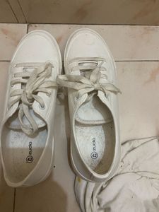 Zudio white Men Shoes