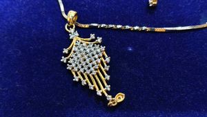 Elegant Leaf Pendant