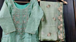 Heavy kurti Dupatta