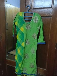 Green Embroidered Kurta