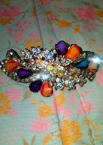 Iam Selling Hair Clip Accessory