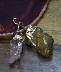 Semi-precious stone pendant