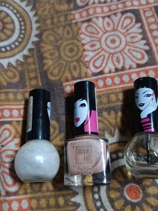 4 nail polish comboo