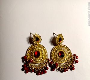 Earrings Grab This Items To Get Freebies 🤗🤗