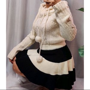 Black and Cream Colour Woolen Skater Skirt