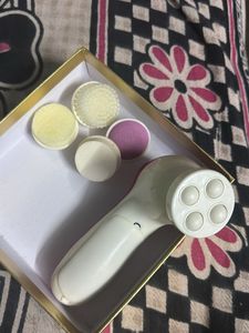 Face Clean Up Tool