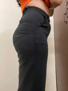 Classic Black Trousers – Versatile &amp; Comfortable