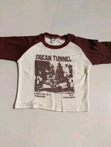 Dream Tunnel Graphic Tee