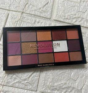 Makeup Revolution Eyeshadow Palette