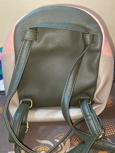 Small Baggit bag For Girls