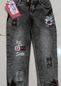 Girls&#39; Distressed Wash Jeans