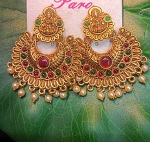 Golden Chandbali Earrings