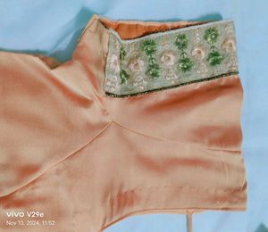 Women Orange Embroidery Saree🧡