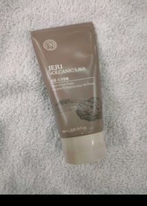 SAMPLE of The Face Shop Jeju Volcanic Lava Scrub