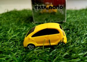 Exclusive Nano Car-Shaped Pen Drive