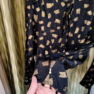 Beautiful Fabienne Chapot Black n Gold Blouse 🖤✨