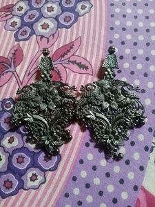 New Black Shiny Earrings