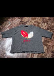 New Very Comfortable Crop Top